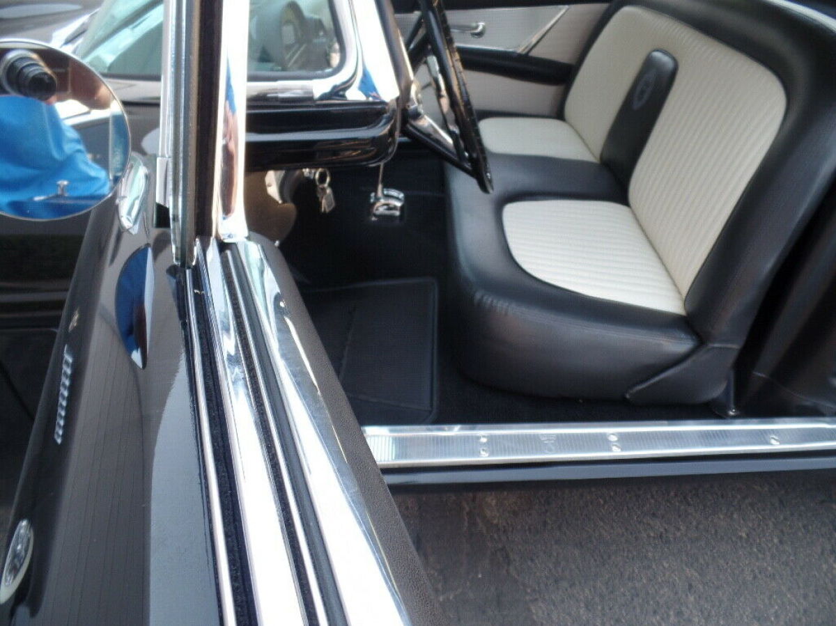 1956 Ford Thunderbird concours restored concour winning car - photo 5