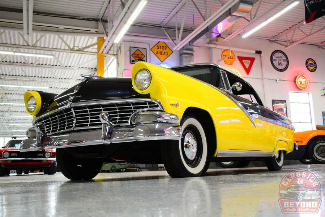 1956 Ford Fairlane - photo 10