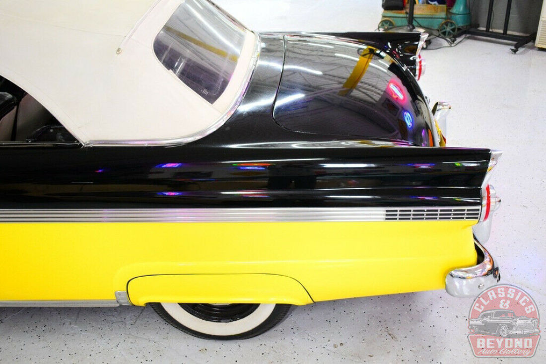 1956 Ford Fairlane - photo 13