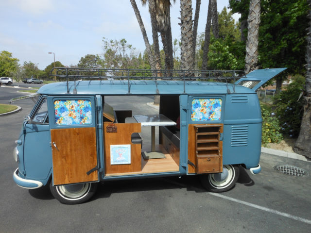 1956 Volkswagen Bus/Vanagon Wolfsburg Double Door Panel Bus Transport Split