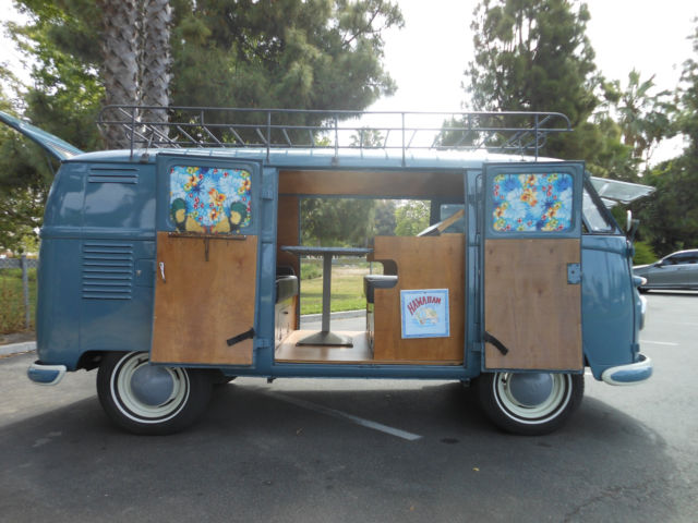 1956 Volkswagen Bus/Vanagon Wolfsburg Double Door Panel Bus Transport Split - photo 2