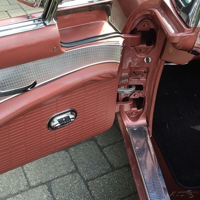 1957 Ford Thunderbird - photo 8