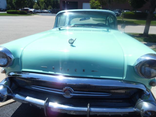1957 Buick Roadmaster - photo 3