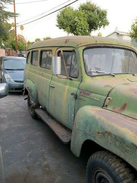 1957 4x4 INTERNATIONAL HARVESTER TRAVELALL - For Restoration - $3750 1957 International Harvester Travelall