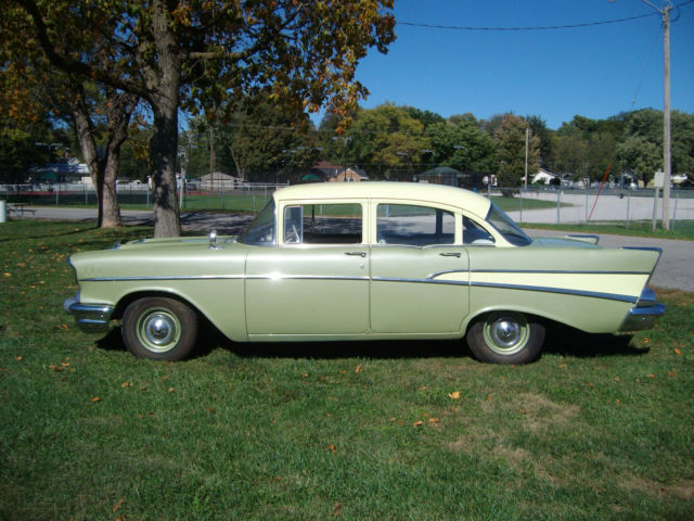 1957 57 CHEVY CHEVROLET 210 4 DOOR SEDAN RARE COLOR! ORIGINAL SURVIVOR! 1957 Chevrolet Bel Air/150/210