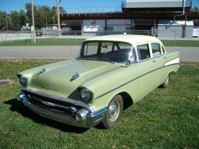 1957 Chevrolet Bel Air/150/210 - photo 2