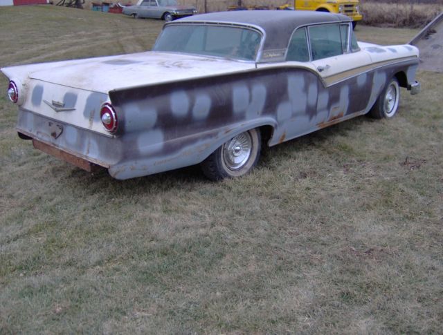 1957 Ford Fairlane 500 SKYLINER RETRACTABLE - photo 4