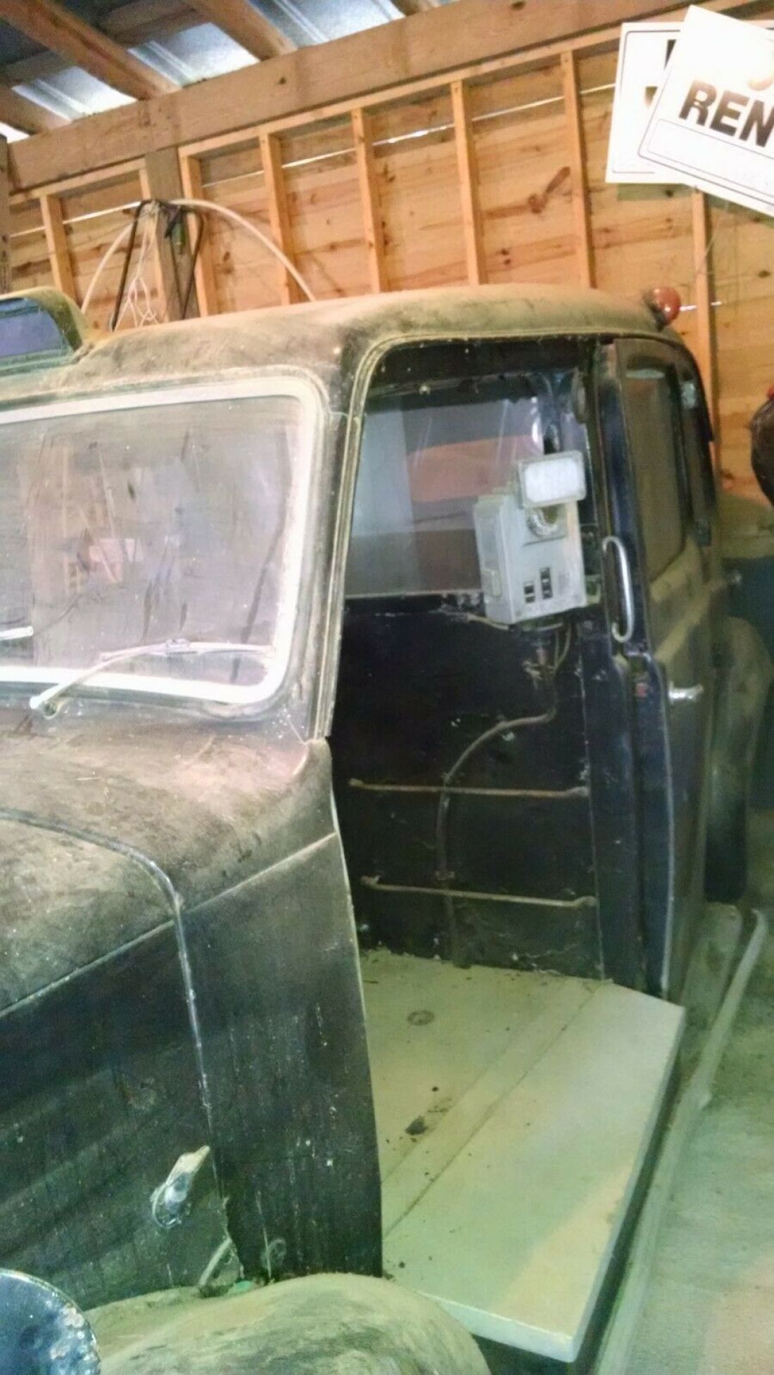 1957 Austin FX3 - photo 9