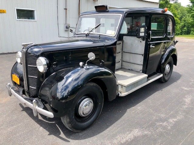 1957 Austin FX3 - photo 2