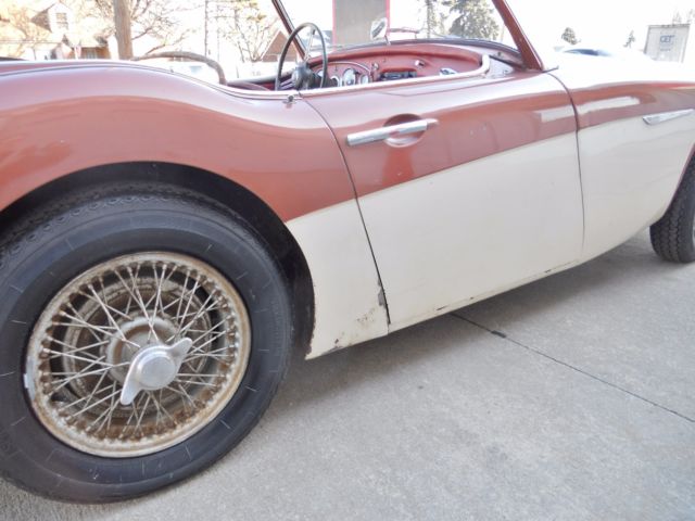 1957 Austin Healey 100-6 - photo 2
