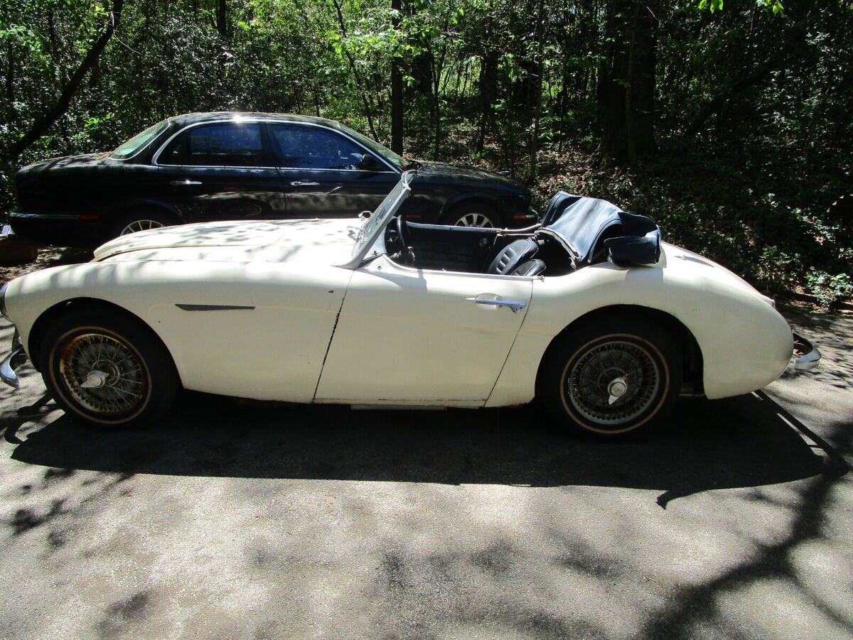 1957 Austin Healey 100-6 - photo 2