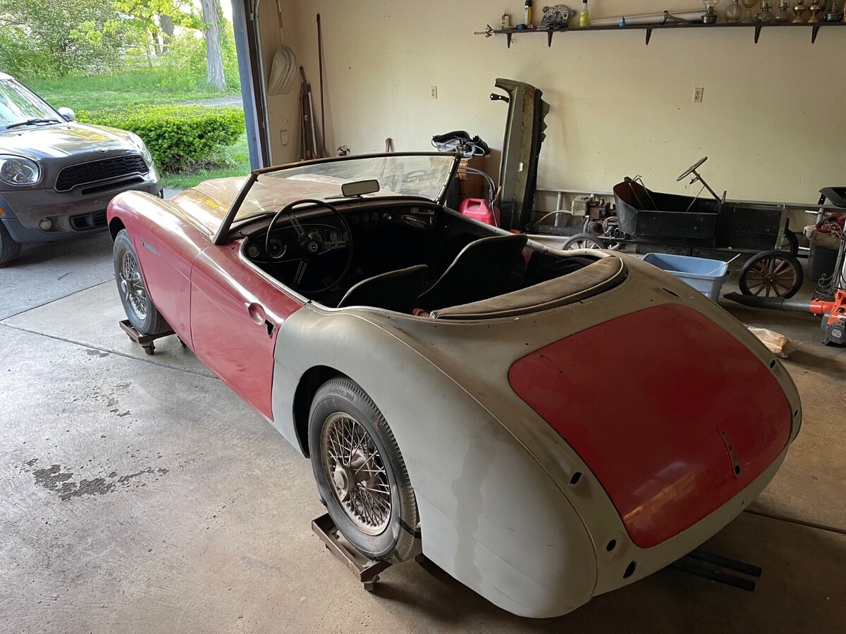1957 Austin Healey 100 BN4L - photo 2