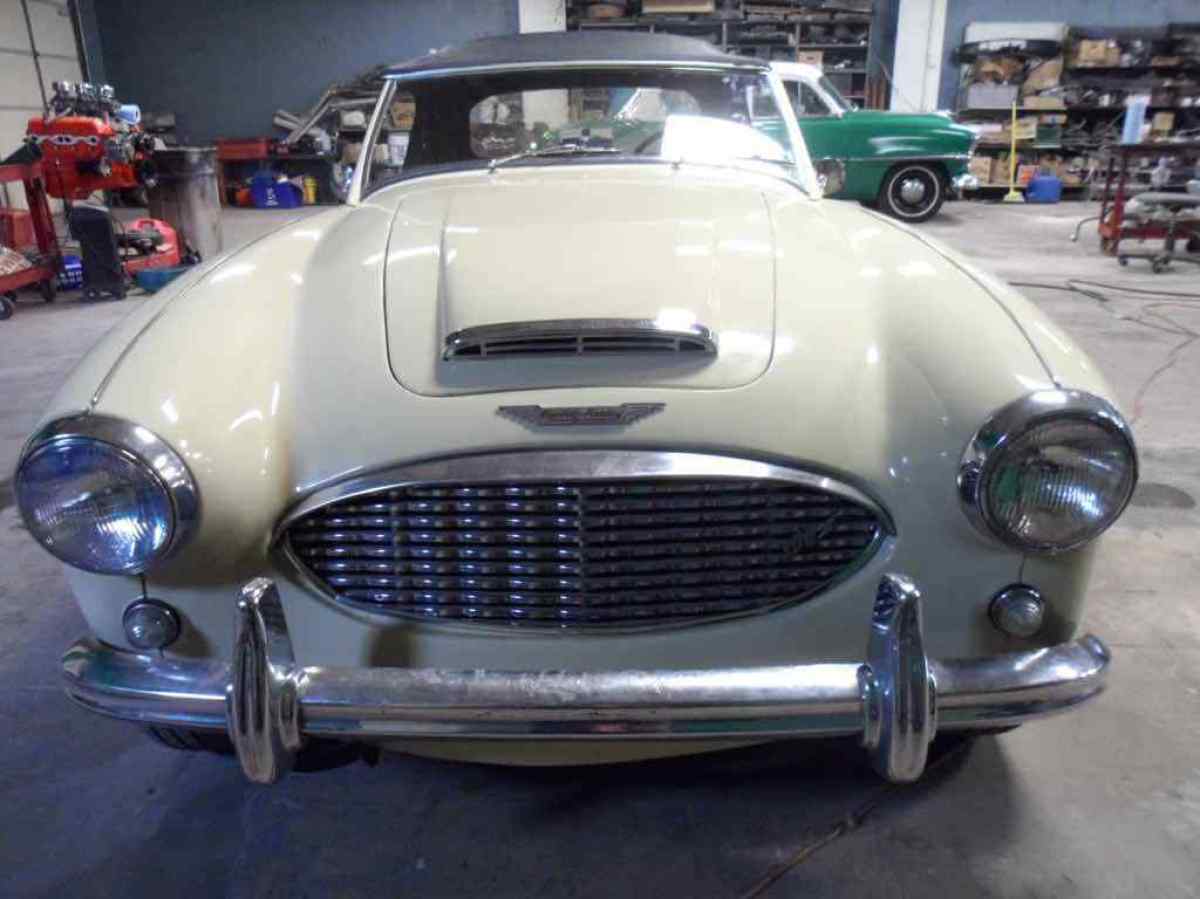 1957 Austin Healey 100-6 - photo 4