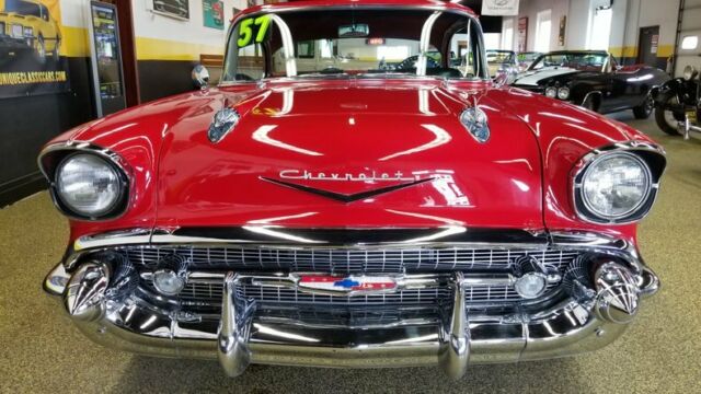 1957 Chevrolet Belair 2dr Hardtop - photo 2