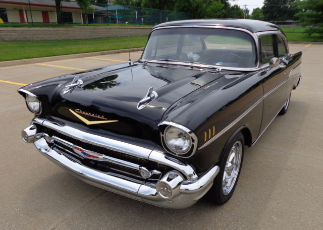 1957 BEL AIR ICE COLD AC POWER DISC BRAKES CUSTOM WHEELS & INTERIOR SHOW LIKE!!! 1957 Chevrolet Bel Air/150/210 Bel Air AC