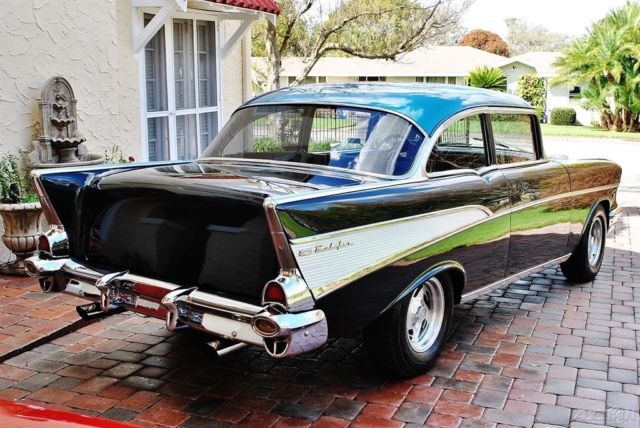 1957 Chevrolet Bel Air/150/210 Stunning Restoration Vintage Air - photo 12