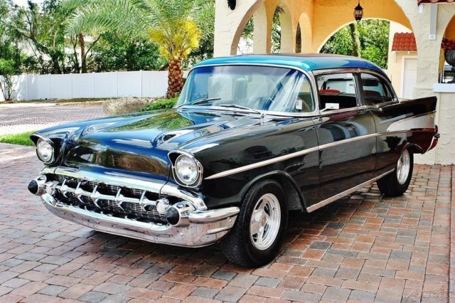 1957 Chevrolet Bel Air/150/210 Stunning Restoration Vintage Air - photo 3