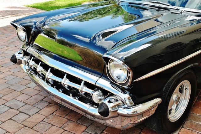 1957 Chevrolet Bel Air/150/210 Stunning Restoration Vintage Air - photo 5