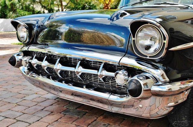 1957 Chevrolet Bel Air/150/210 Stunning Restoration Vintage Air - photo 6