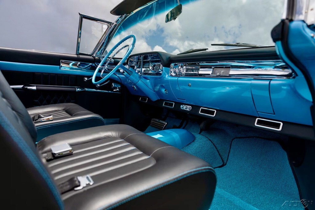 1957 Cadillac Eldorado Biarritz Sport Convertible - photo 11