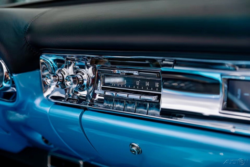 1957 Cadillac Eldorado Biarritz Sport Convertible - photo 13