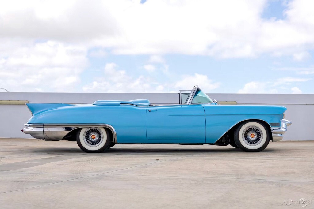 1957 Cadillac Eldorado Biarritz Sport Convertible - photo 6