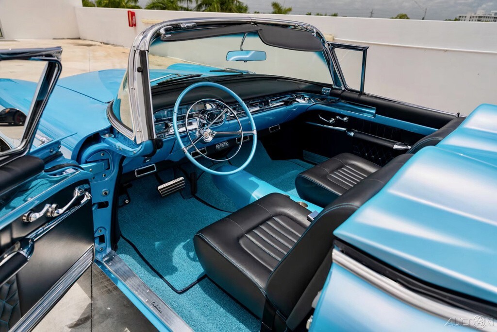 1957 Cadillac Eldorado Biarritz Sport Convertible - photo 9