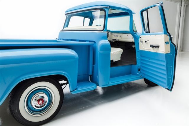 1957 GMC 100 Pickup Big Back Window V8 - photo 9