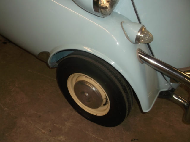 1957 BMW Isetta 300 bubbletop convertible - photo 7