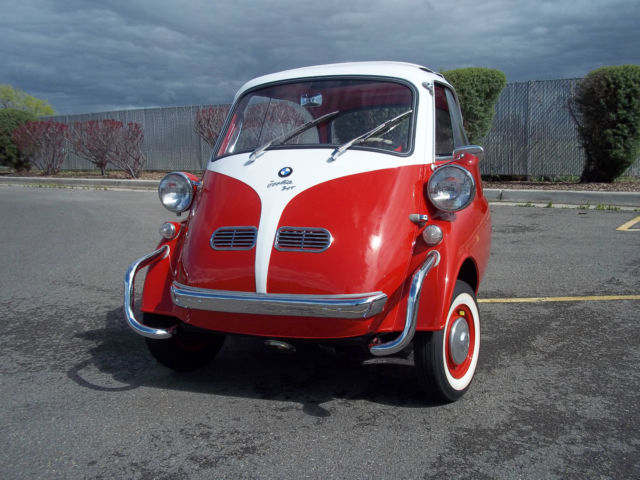 1957 BMW Isetta 300 Deluxe, Restored to a Very High Standard!! 1957 BMW Isetta 300
