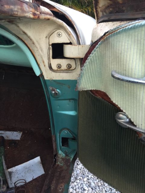 1957 Buick Special 2 door hardtop - photo 12