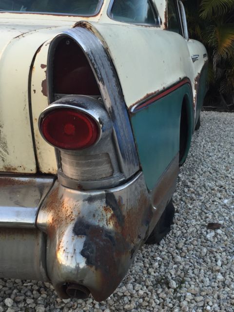 1957 Buick Special 2 door hardtop - photo 7