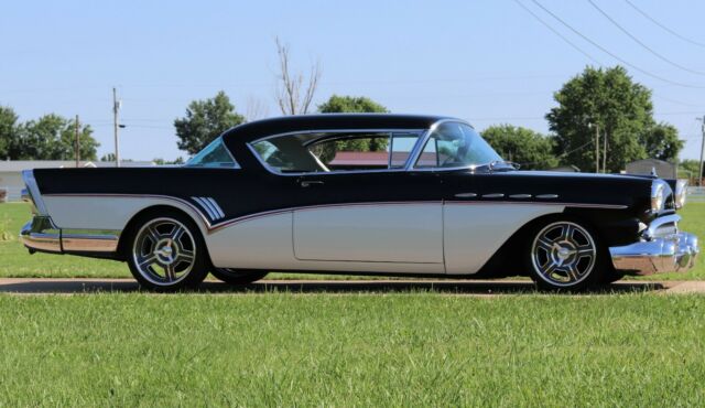 1957 Buick Riviera - photo 8
