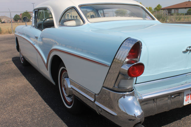1957 Buick Riviera - photo 4