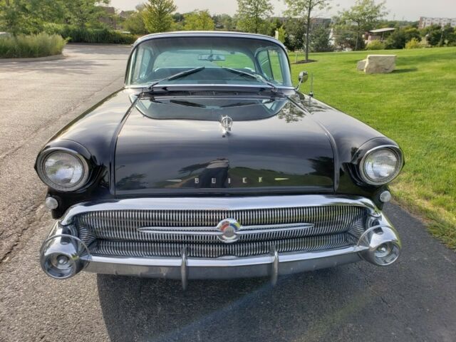 1957 Buick Roadmaster - photo 3