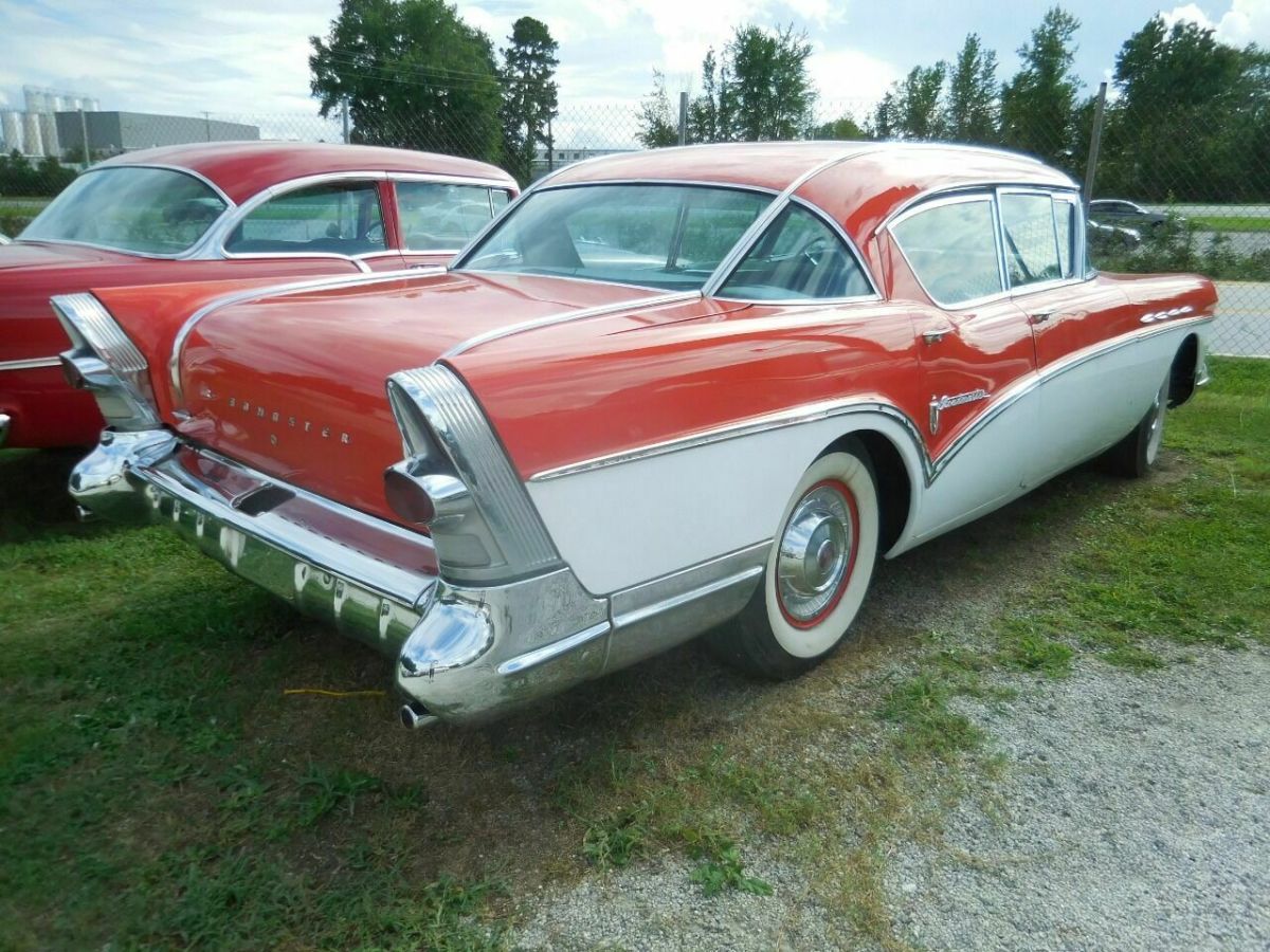 1957 Buick Roadmaster Sedan - photo 6