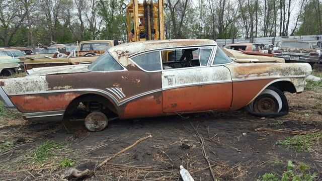 1957 Buick Roadmaster 2dr Hardtop - photo 3