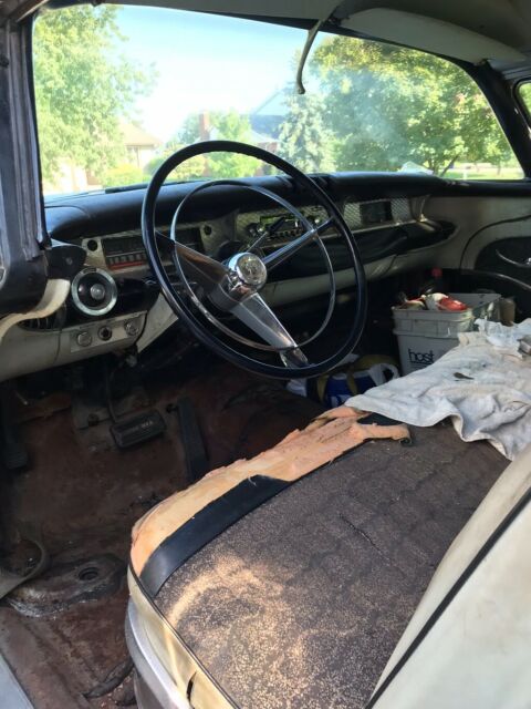 1957 Buick Roadmaster 76R - photo 9