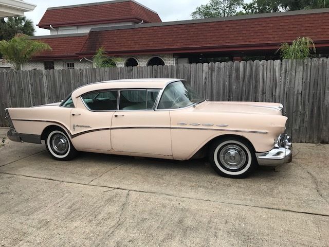 1957 Buick Roadmaster Riviera Sedan - Model 73 1957 Buick Roadmaster Trim 781