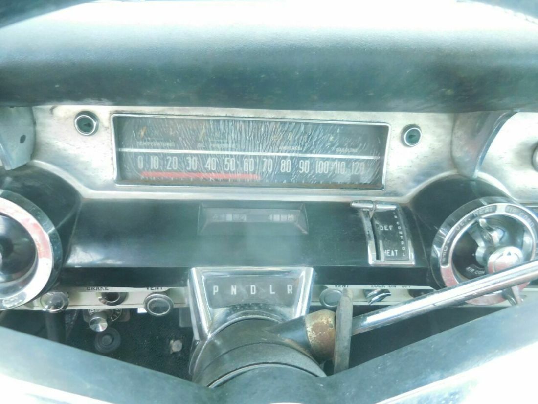 1957 Buick Roadmaster Sedan - photo 7