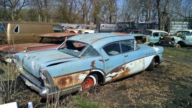 1957 Buick Roadmaster - photo 3