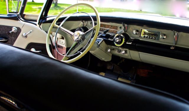 1957 Buick Riviera - photo 4