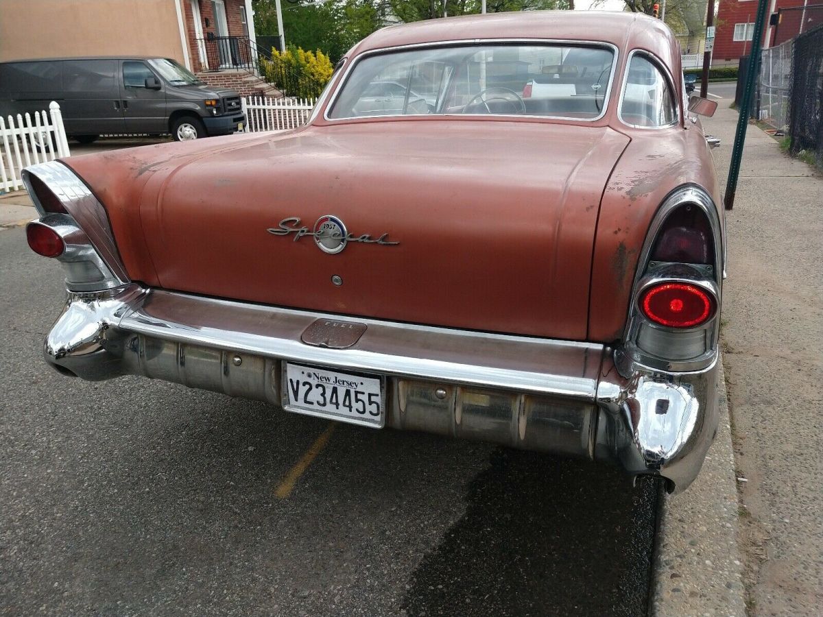 1957 Buick Special 4 door hard top - photo 6
