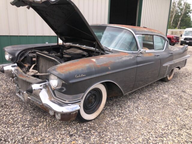 1957 Cadillac DeVille - photo 3