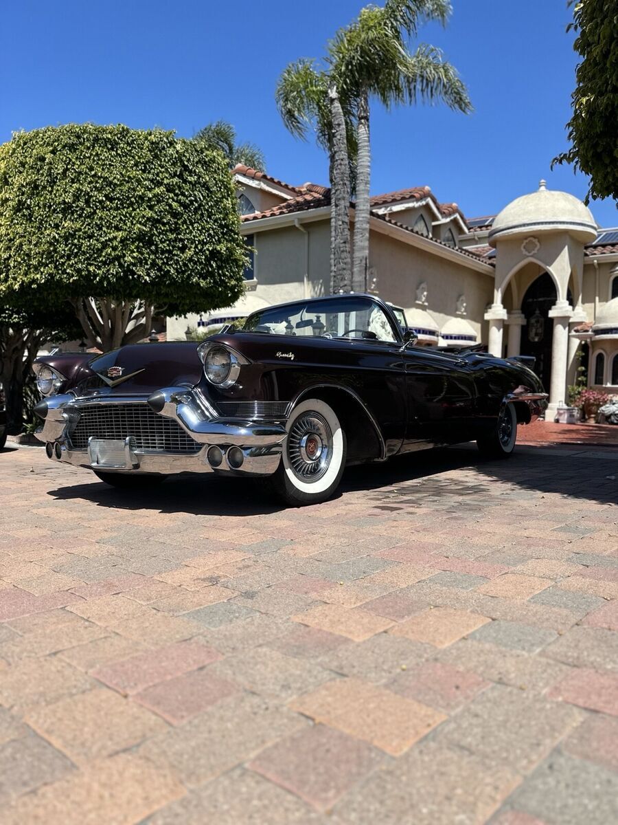1957 Cadillac Biarritz Convertible - photo 3