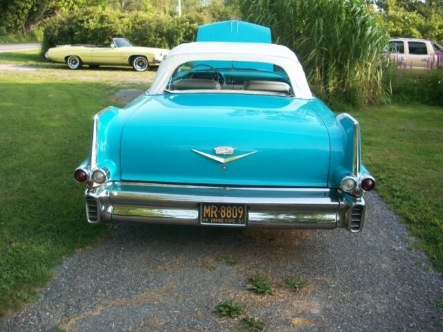 1957 Cadillac DeVille - photo 2