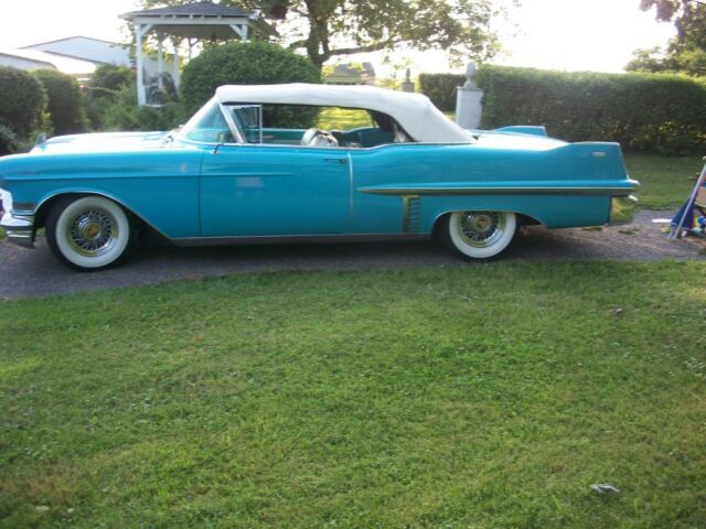 1957 Cadillac DeVille - photo 3