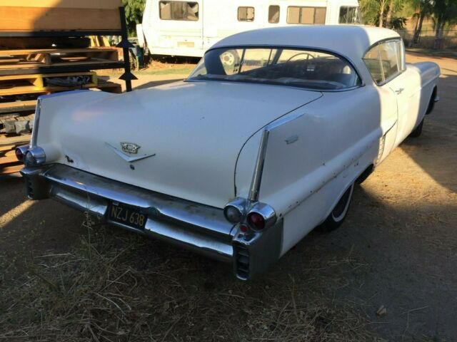 1957 Cadillac DeVille - photo 4