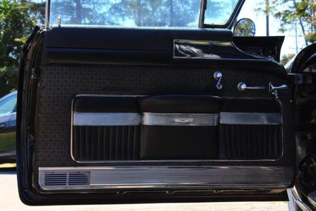 1957 Cadillac DeVille AC - photo 8