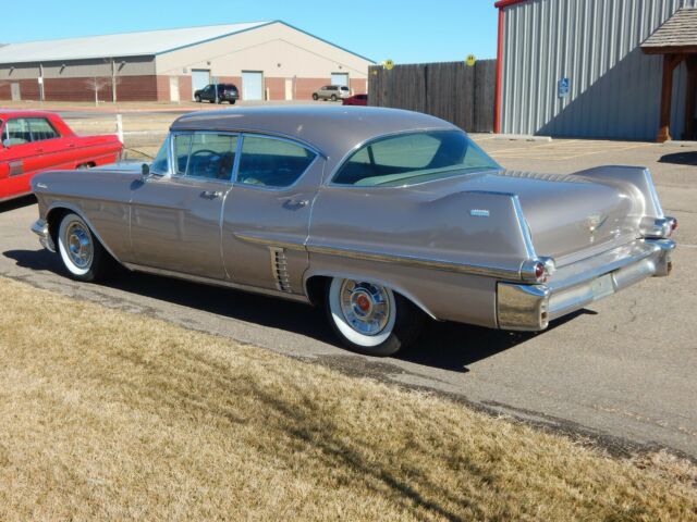 1957 Cadillac DeVille - photo 2